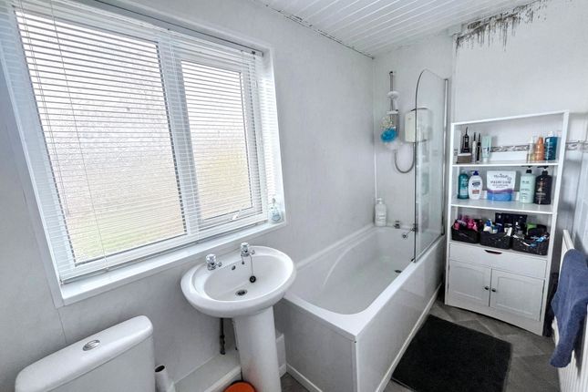 24, Bentinck Crescent, Morpeth photo 4
