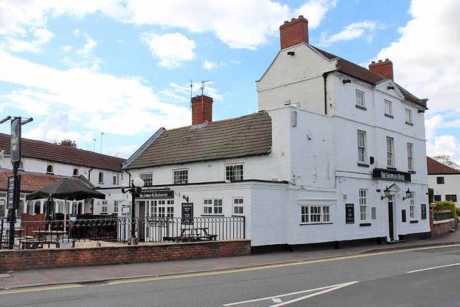 Thumbnail Hotel/guest house for sale in High Street, Worksop