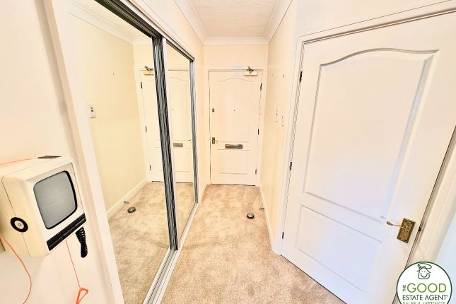 Flat 22, Canterbury Grange, Wilmslow photo 2
