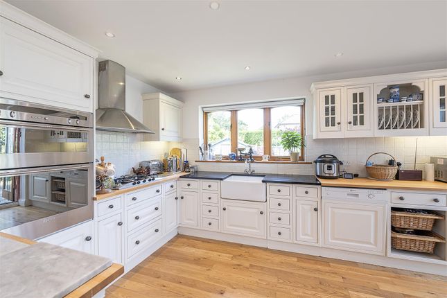 48, Kimpton Road, Blackmore End photo 2