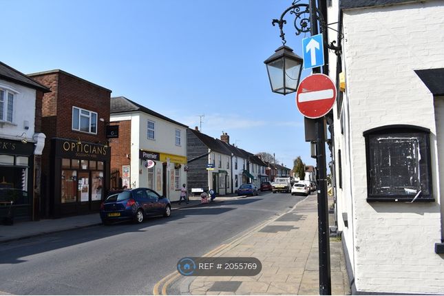 Flat to rent in North Street, Rochford
