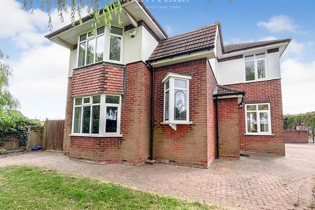 Thumbnail Detached house for sale in Station Road, Walkeringham, Doncaster