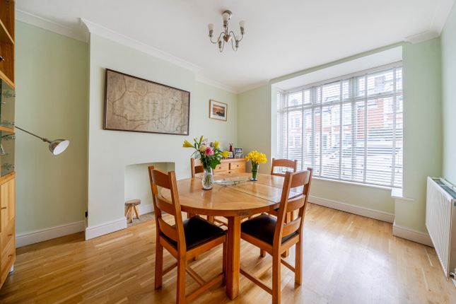 15, Wyndcliff Road, London photo 3