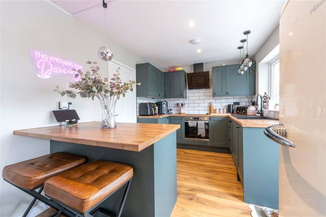 4, Abbey Close, Langport photo 4