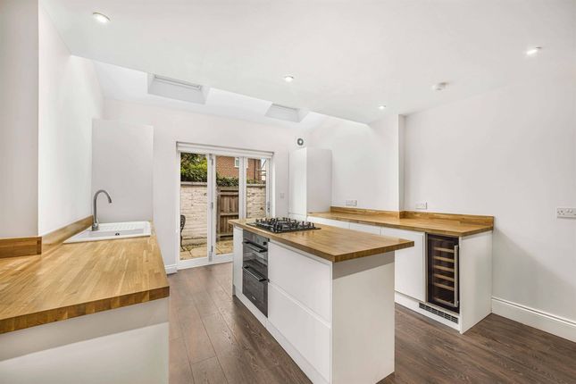 23 Knutsford View, Altrincham photo 4