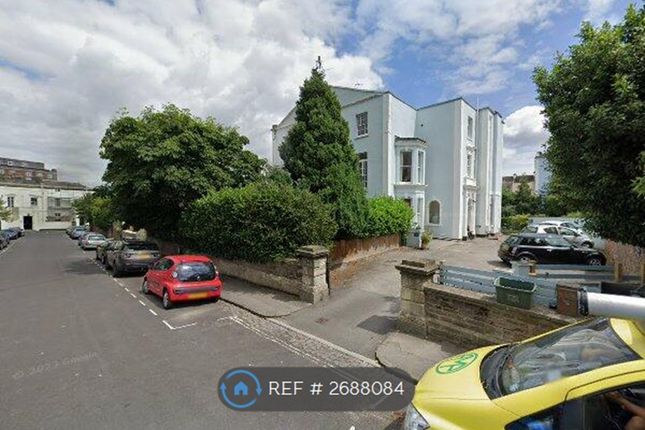 Richmond Hill Avenue