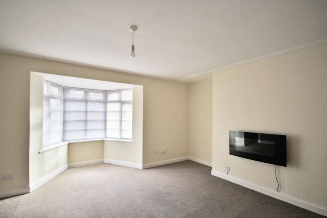 2 bed flat to rent in Muirhead Avenue, Tuebrook, Liverpool L13