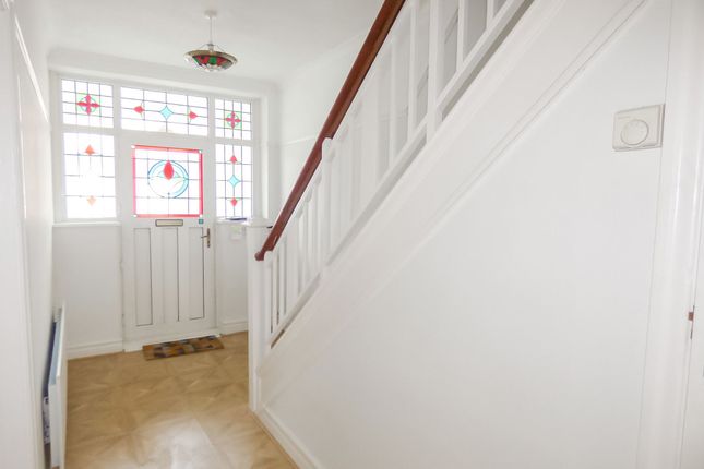 13, Paignton Avenue, Whitley Bay photo 2