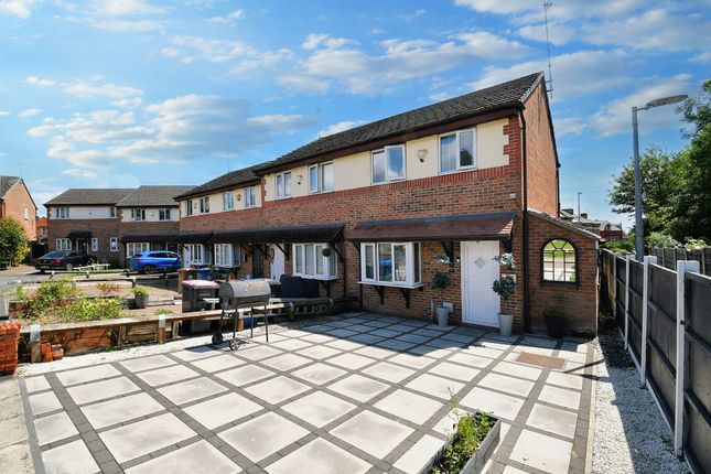 6 Hexon Close, Salford photo 2