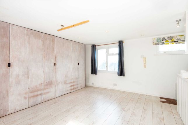 Studio for sale in Pavilion Road, Worthing