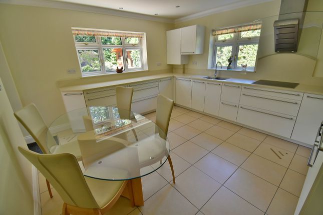 Apartment 5, Golf Links Road, Ferndown photo 3