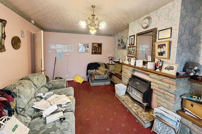 14, Newbridge Crescent, Derby photo 5
