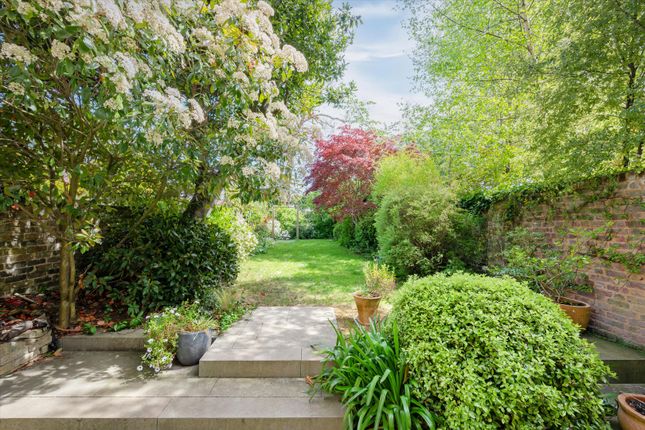 28, Belsize Grove, London photo 4