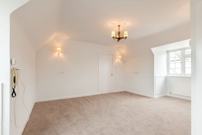 Flat 5, The Chantry, The Parade, Monmouth photo 4