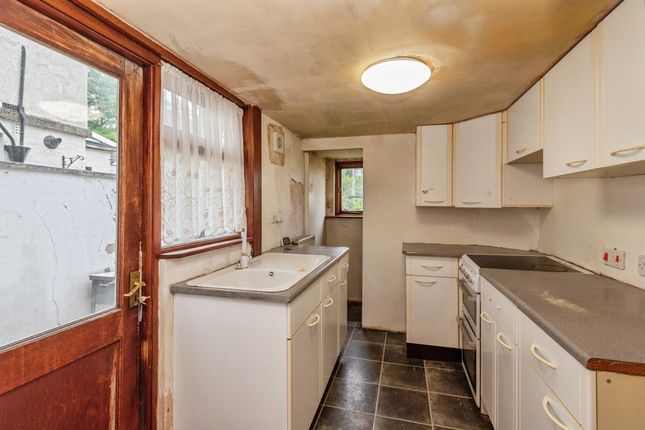 5, New Cottages, Wennington Road, Rainham photo 4