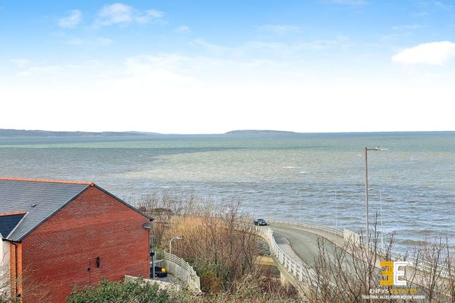 Awel Ynys,Apartment 8, Bangor Road, Penmaenmawr photo 2
