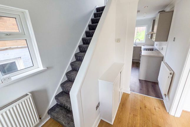 9, Heol Aneurin, Caerphilly photo 5