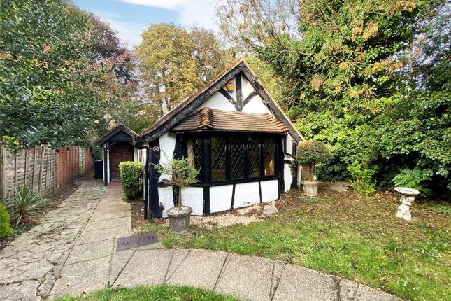 Thumbnail Bungalow to rent in Altwood Road, Maidenhead, Berkshire