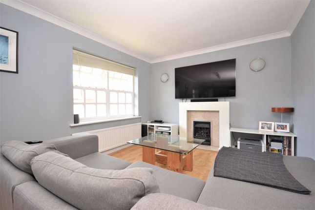 6 Fitzalan Mews, Fitzalan Road, Arundel photo 4