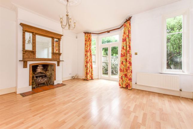 48,, Holmes Road, Twickenham photo 3