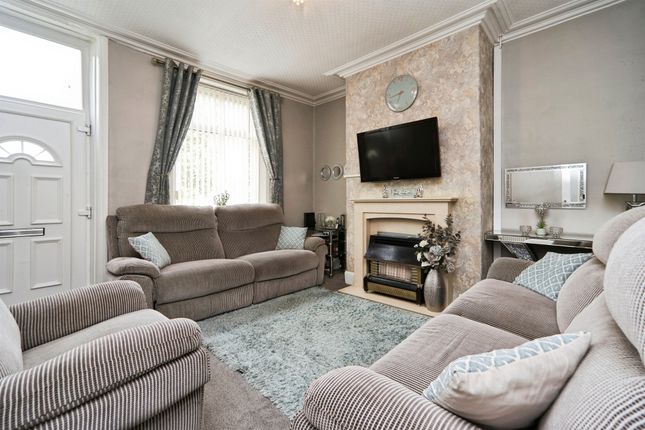 41, Mannheim Road, BRADFORD photo 2
