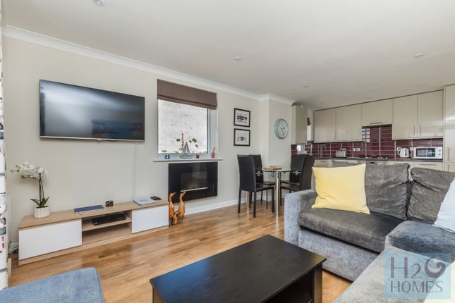 Flat to rent in St Vincents' Court, Brighton Marina Village, Brighton