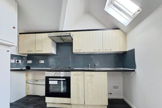 Flat 8, 12, Vernon Street, Bolton photo 3