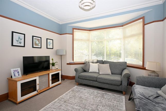 Fitzmaurice Avenue, Eastbourne photo 3