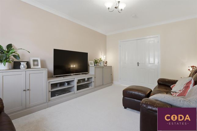17, Scalloway Road, Glasgow photo 4