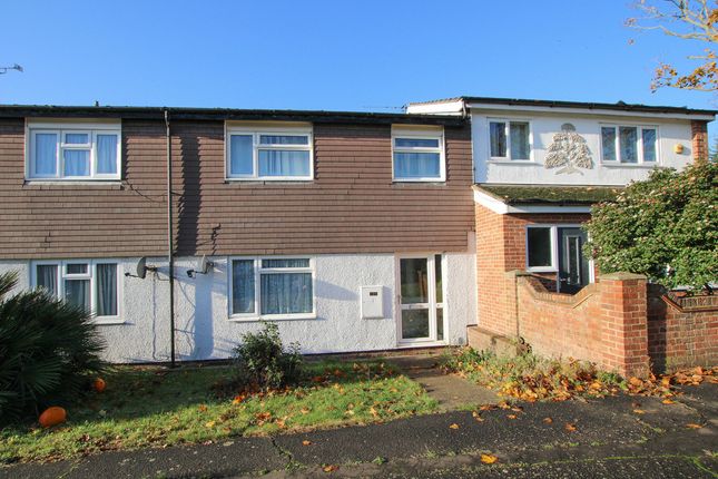 Terraced house for sale in Deneway, Basildon