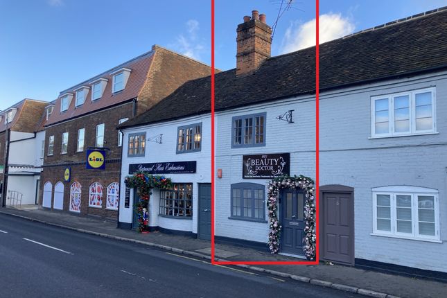 Thumbnail Retail premises for sale in Chapel Street, Marlow