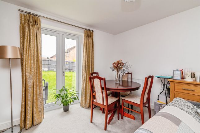 3, Crispin Way, Nottingham photo 3
