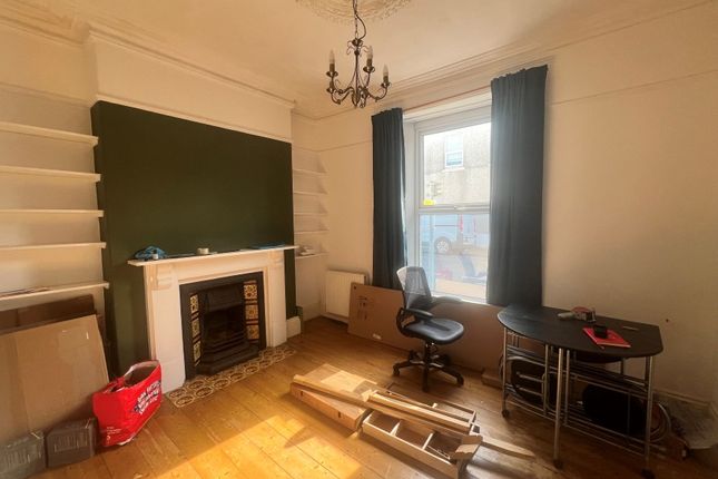 Ground Floor Flat, 12 Knighton Road, Plymouth photo 3