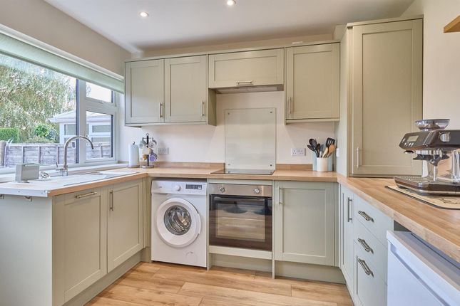 86, Arnolds Crescent, Newbold Verdon photo 2