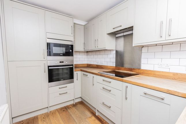 33, Rectory Fields, Cranbrook photo 4