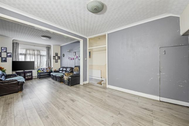 66, Beresford Road, Southall photo 2