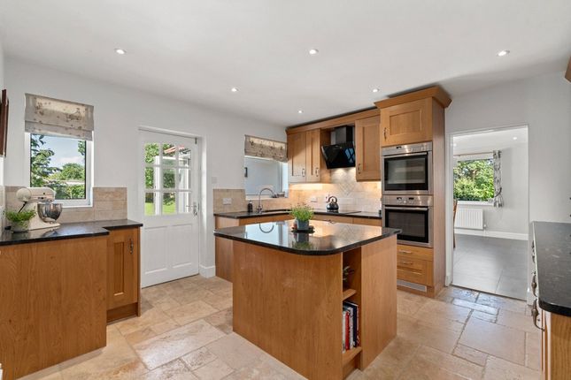 2, Southern Avenue, Ferndown photo 4