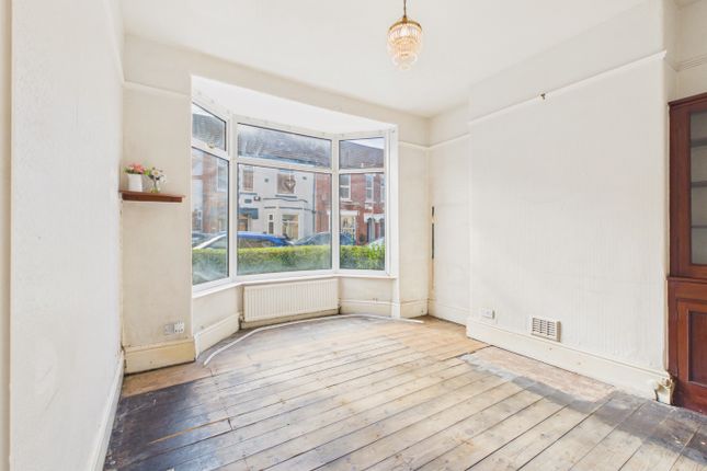16 Westminster Avenue, Hull, East Riding of Yorkshire photo 2