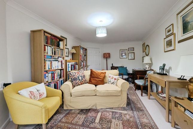 32, Browning Court, Newcastle Upon Tyne photo 3