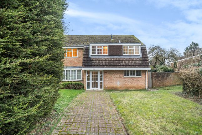 Detached house for sale in Highworth Road, Faringdon, Oxfordshire