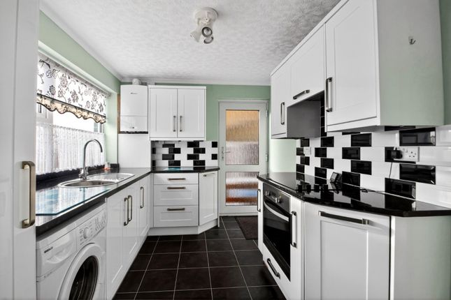 28, Coppice Rise, Harrogate photo 2