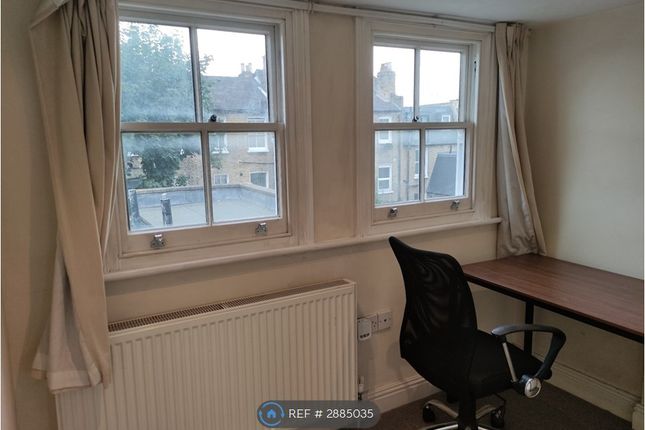 Tabor Road, Hammersmith, London photo 3