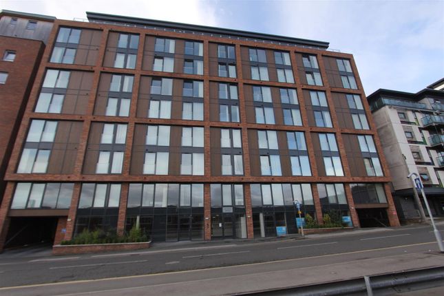 Thumbnail Flat for sale in Victoria House, Skinner Lane, Leeds