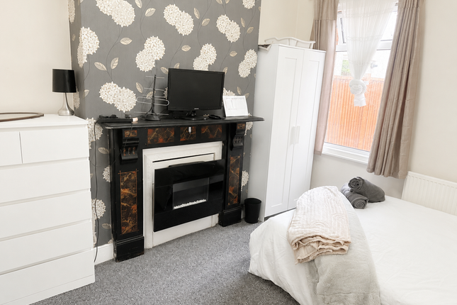 48, Thornton Heath photo 2