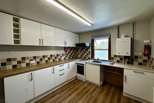 The Flat, 17, Malmesbury Road, Chippenham photo 2