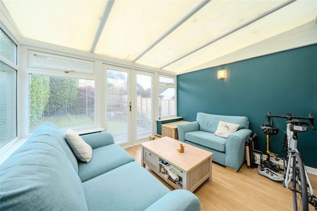 33, Coverley Rise, Leeds photo 4