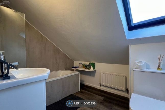 Warton Terrace, Newcastle Upon Tyne photo 5