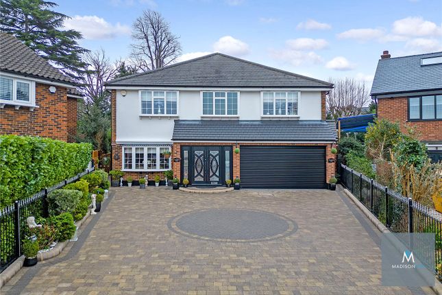 Thumbnail Detached house for sale in Garden Way, Loughton, Essex