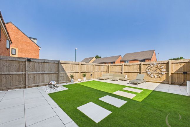 8 Bottle House Close, South Shields photo 4