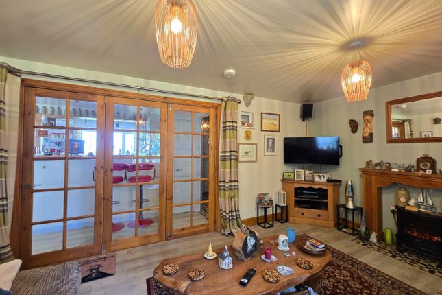 4 New Road, Folly Gate, Devon photo 2